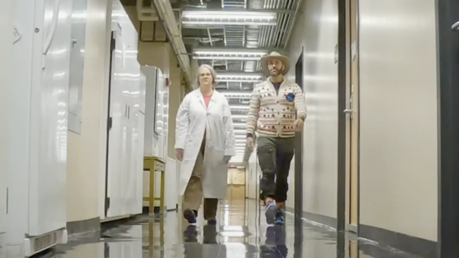 Reynolds and Coyote Peterson in Aronoff Labs