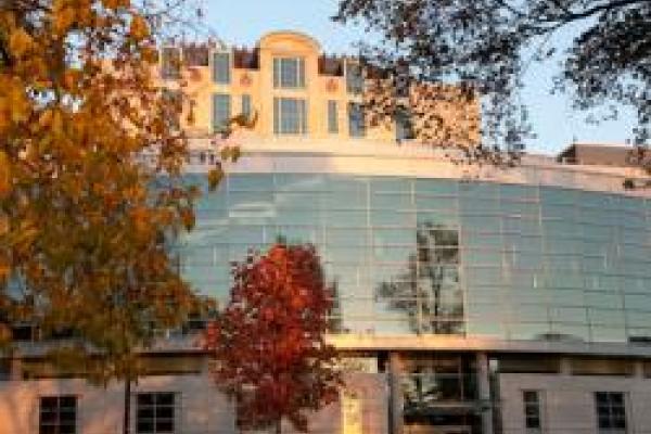 thompson library in autumn