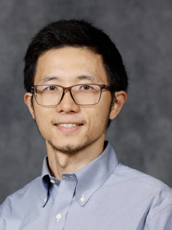 headshot of Xuefeng (Nick) Peng